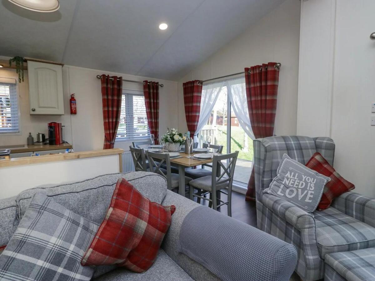 Lakeland Dream Warton  ภายนอก รูปภาพ